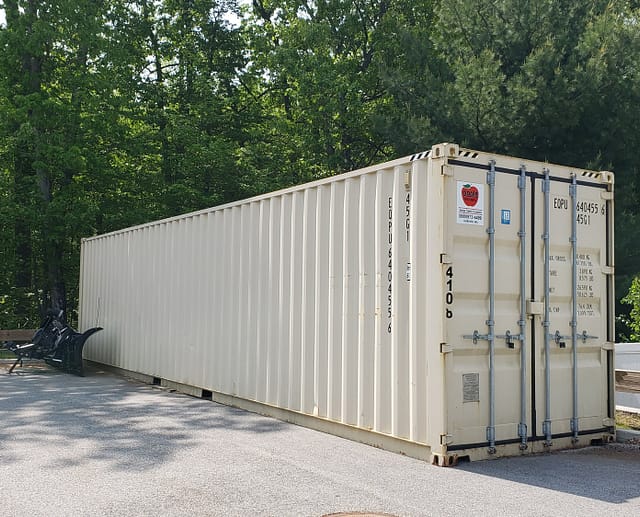 40' Storage Containers for Rent - Apple truck and trailer